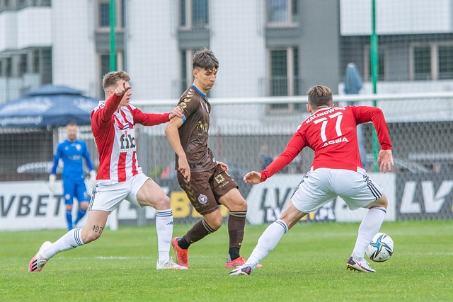 表现出极强 表现出极强